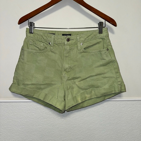 Wild Fable Pants - Women's Wild Fable Green High Rise Mom Denim Shorts Size 4 / 27 R